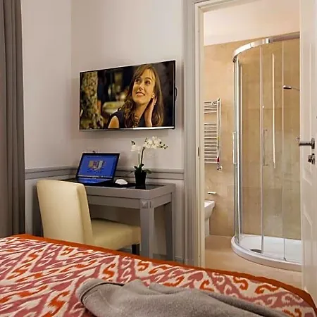 Della Conciliazione Hotel 4*
