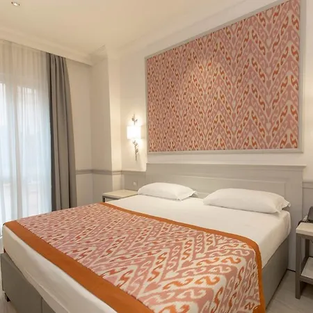 Della Conciliazione Szálloda 4*
